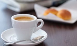 errori bere caffè