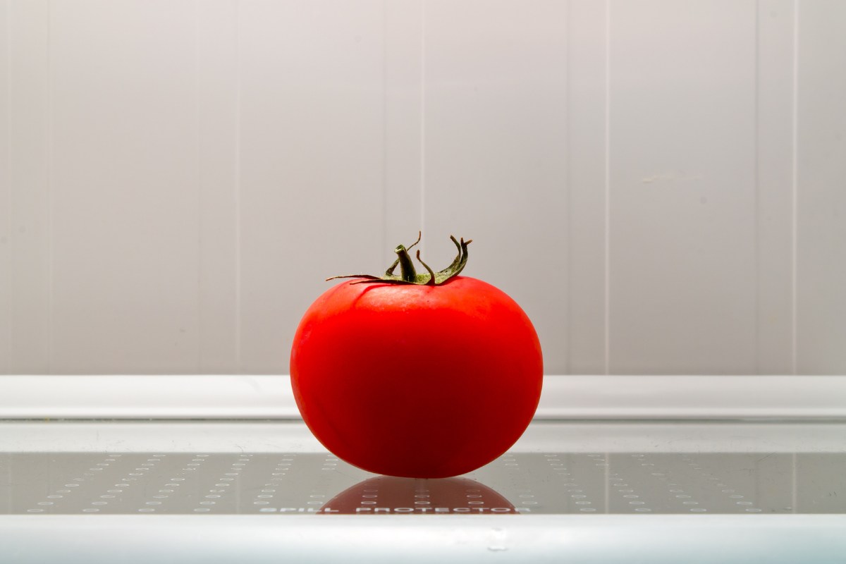 Pomodori in frigorifero: perché è una pratica errata