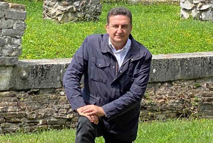 Roberto Giacobbo, come è nato il suo amore per la tv: c'entra Mike Bongiorno