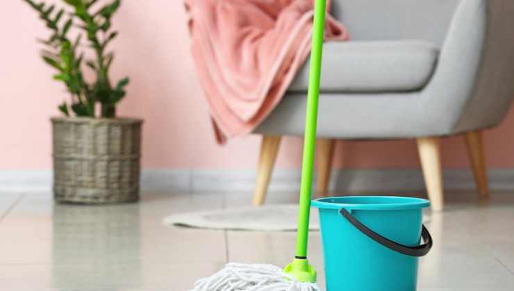Come pulire i pavimenti di casa con prodotti naturali 